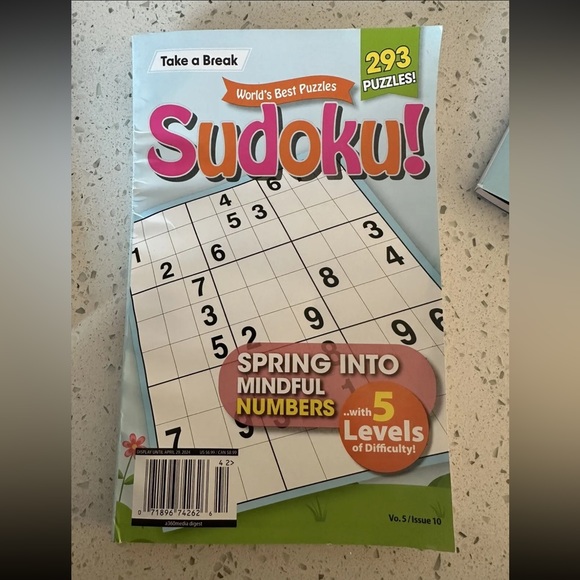 Lot Of 4 New Puzzle Books - Word Search, Sudoku & Cross Word - Picture 4 of 5